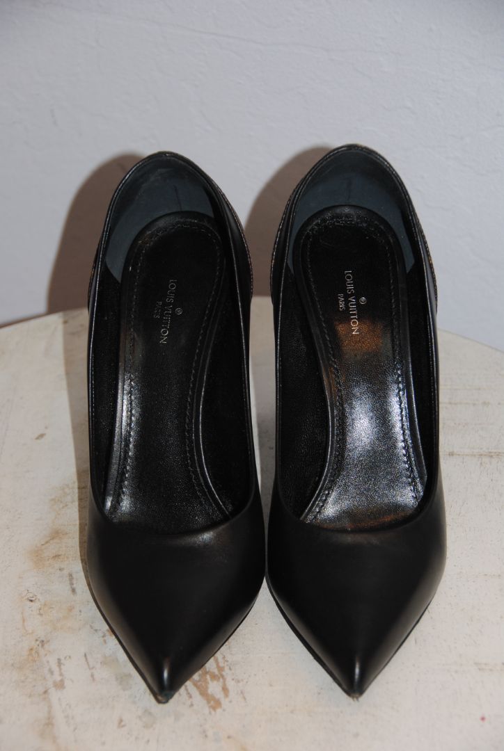 Louis Vuitton monogram heel pointed toe block heel