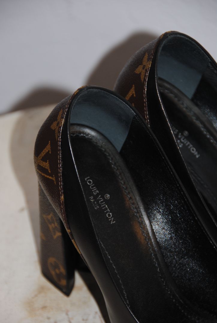 Louis Vuitton monogram heel pointed toe block heel