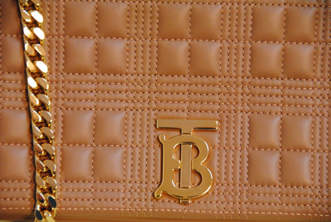 Burberry Lola medium with box and dust bag