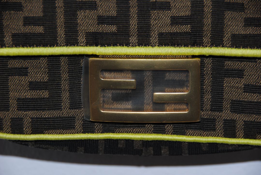 2019  FF 1974 Mini Baguette