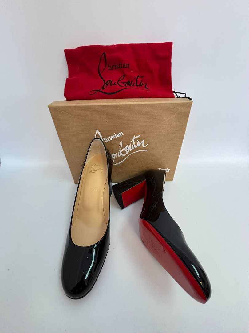 black patent Christian Louboutin patent heels, 39.5 EU