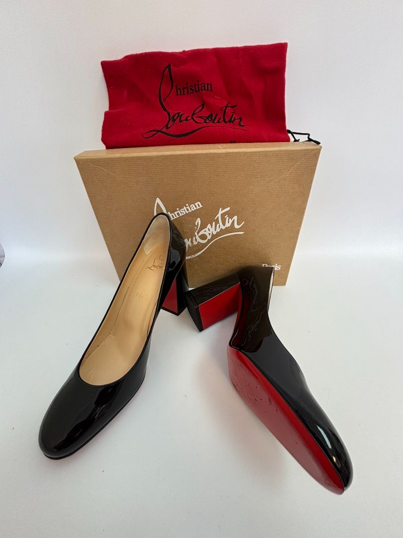 black patent Christian Louboutin patent heels, 39.5 EU