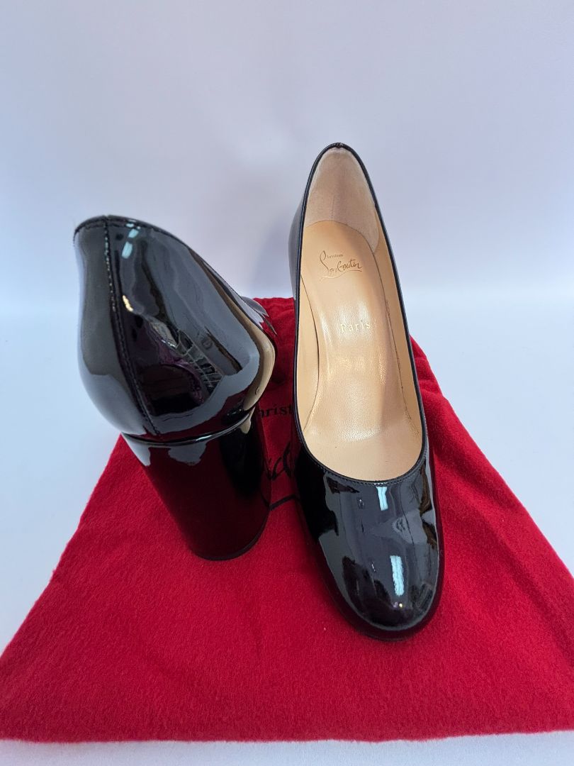 black patent Christian Louboutin patent heels, 39.5 EU