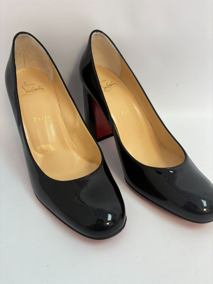 black patent Christian Louboutin patent heels, 39.5 EU