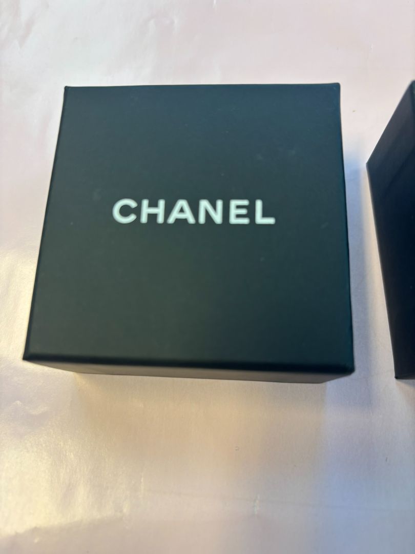 crystal and rhodium Chanel CC stud earrings, 0.5 x 1.0