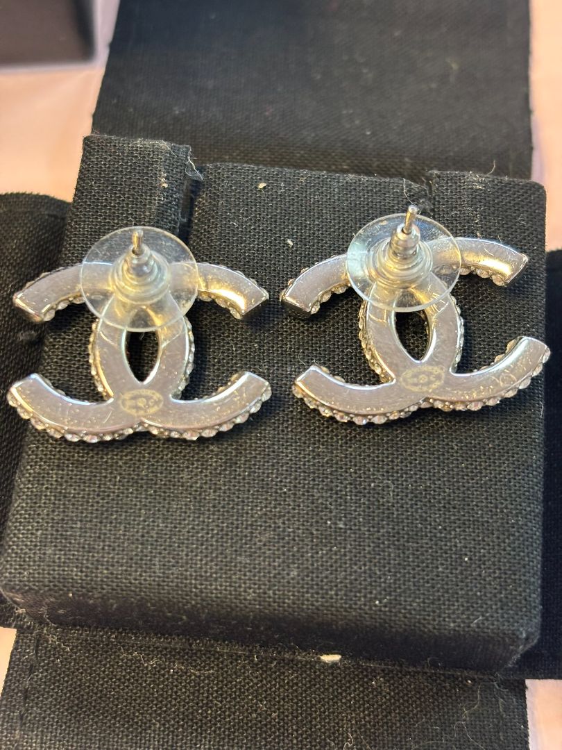 crystal and rhodium Chanel CC stud earrings, 0.5 x 1.0