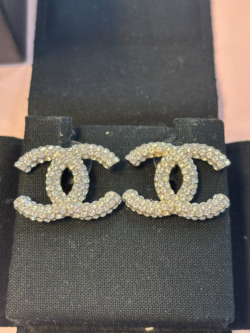 crystal and rhodium Chanel CC stud earrings, 0.5 x 1.0