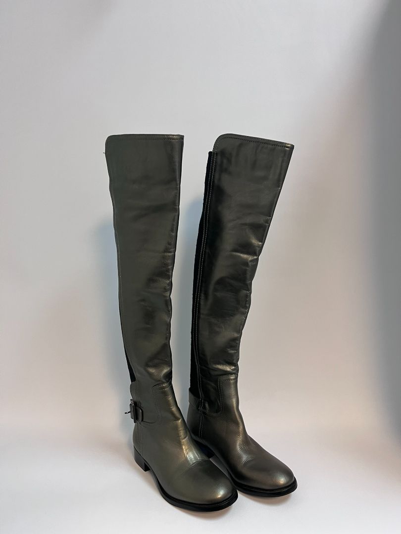 olive Tory Burch tall jack olive, 5.5 US