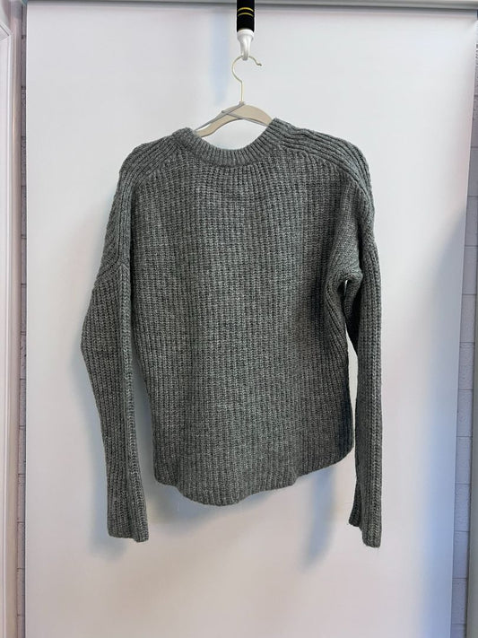 gray ZARA sweater, M