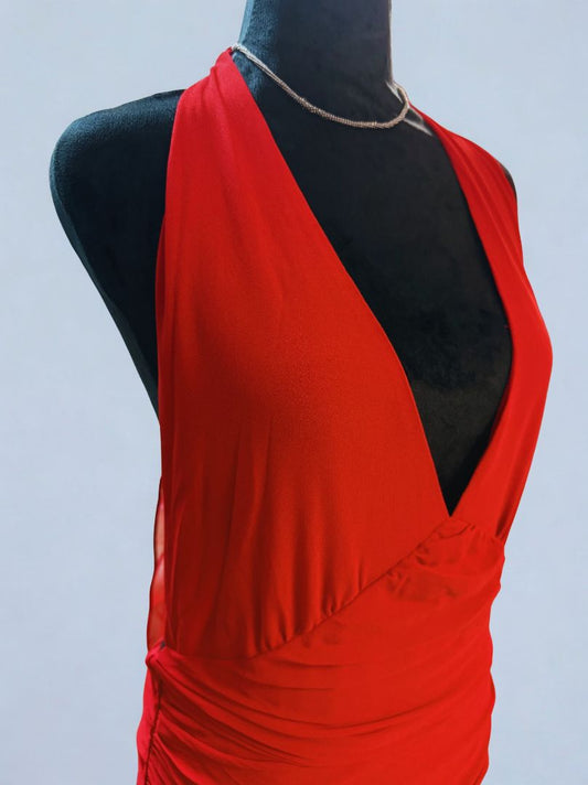 back tie draped  Silhouette