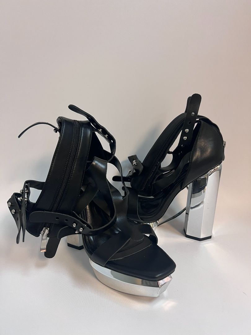 black silver Azalea Wang open toed heels, 7.5