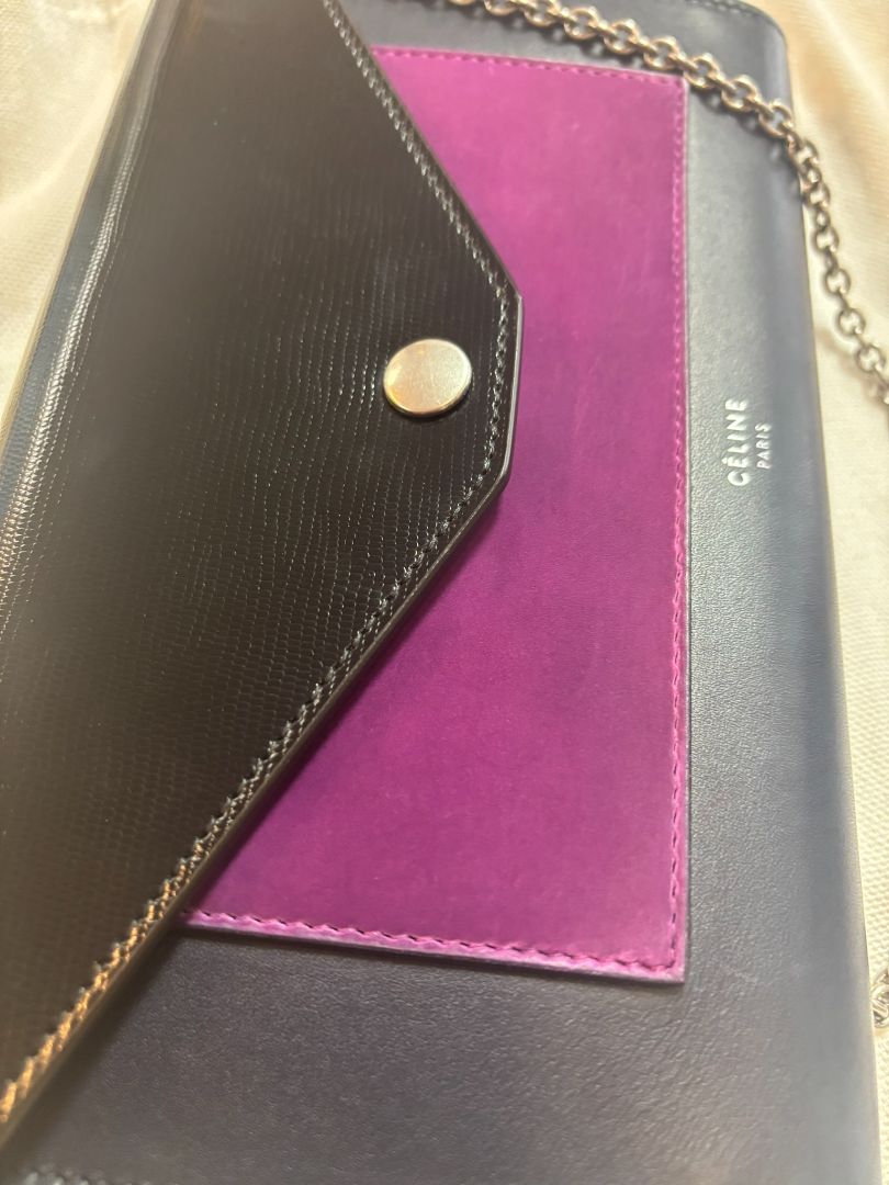 black , purple, navy Celine Phoebe Philo tricolor, Length: 8 in Height: 5 in Depth: 1.5 in Strap Drop: 21 in (crossbody chain