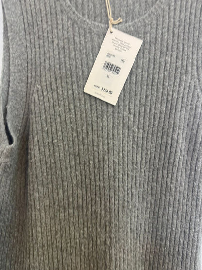 gray Splendid collection ophelia sweater tank, XL Length: 23 in Bust (flat): 18 in Waist (flat): 18 in Fit: Relaxed, slightly cropped boxy silhouette (note: measurements can be added more precisely once laid flat for listing)