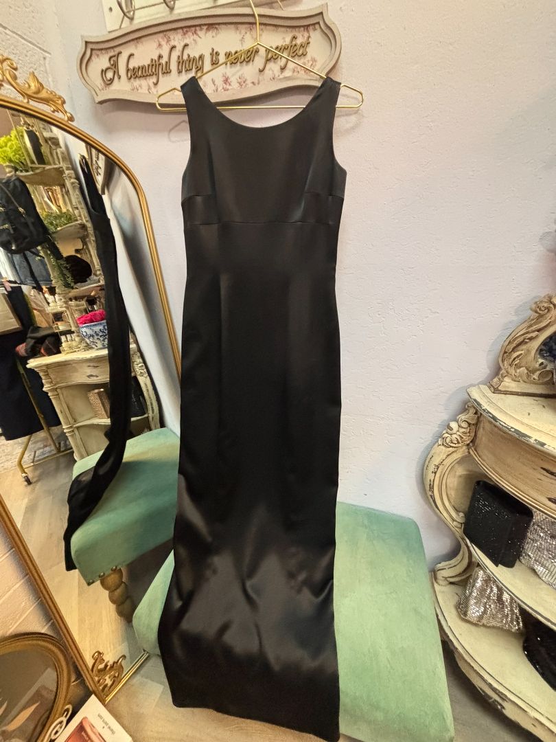 black Tahari satin long dress, M