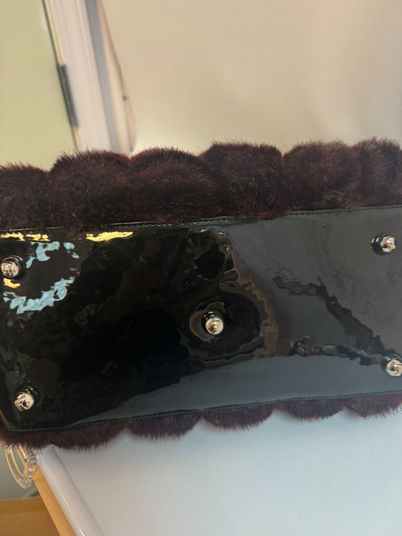 burgundy and black My Flat in London faux fur patent leather bow tote, Dimensions Height: 10 in (25 cm) Width: 13 in (33 cm) Depth: 5 in (13 cm) Handle Drop: 6 in (15 cm)