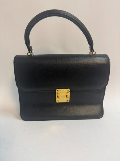 black Fendi Vitello King Luxor Bag, Approximate Dimensions: Estimate ~ 25 cm (W) × 18 cm (H) × ~8‑10 cm (D) (≈ 10″ × 7″ × 3‑4″)