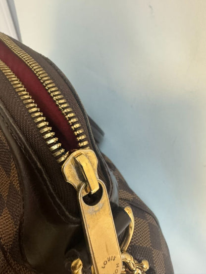 Damier Louis Vuitton Damier Ebene Canvas PM, Approximate Size: ~25 cm width × ~20 cm height × ~12 cm depth (≈9.8″ × 7.9″ × 4.7″)