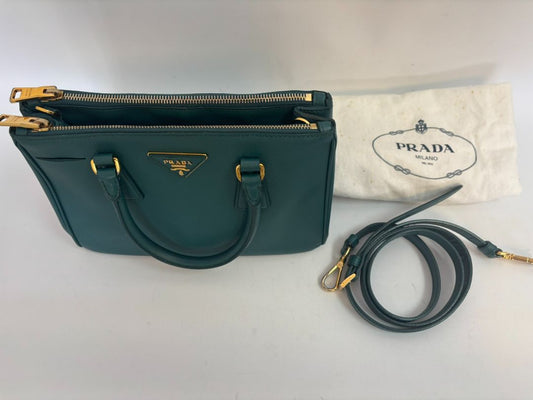 deep teal Prada Model: Double Zip Lux Tote (also known as Galleria Tote), Width: 11.5 inches (29 cm) Height: 8 inches (20 cm) Depth: 5 inches (13 cm) Handle Drop: 4 inches (10 cm) Strap Drop: 19–21 inches adjustable (48–53 cm)