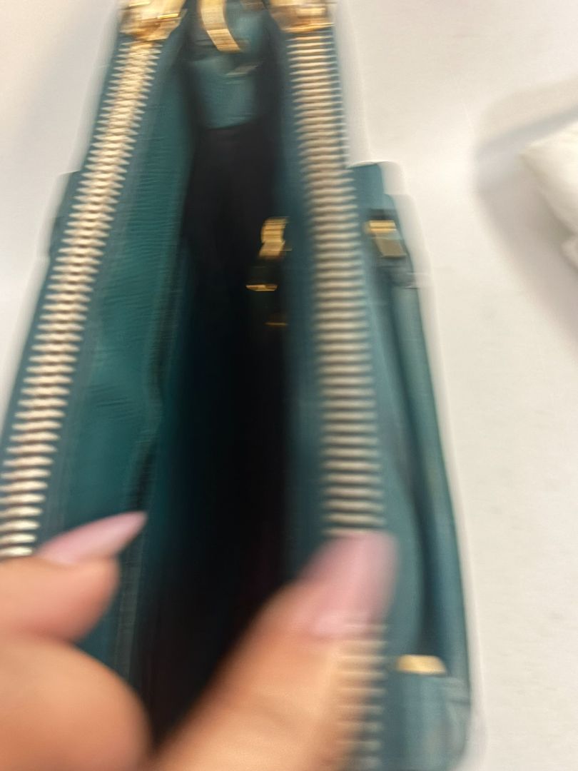 deep teal Prada Model: Double Zip Lux Tote (also known as Galleria Tote), Width: 11.5 inches (29 cm) Height: 8 inches (20 cm) Depth: 5 inches (13 cm) Handle Drop: 4 inches (10 cm) Strap Drop: 19–21 inches adjustable (48–53 cm)