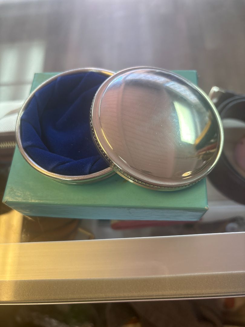 sterling silver Tiffany & CO trinket box, 📏 Dimensions (approx.): Diameter: 3 inches (7.6 cm) Height: 1.5 inches (3.8 cm)