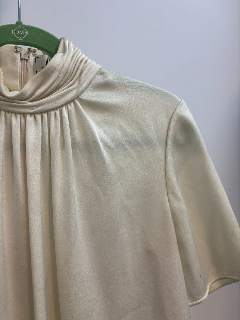 white Lourdes Chavez silk top, one size