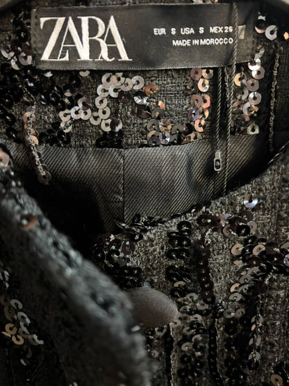 black Zara blazer, L