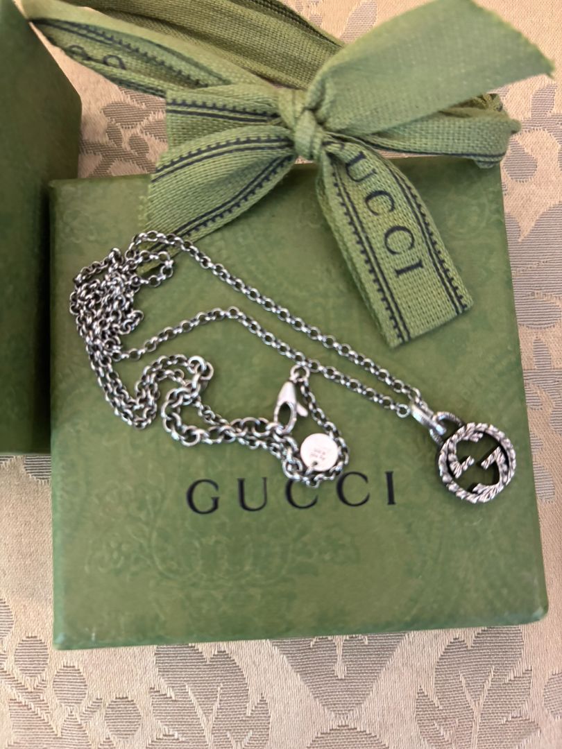 925 sterling silver Gucci interlocking necklace, 10 in