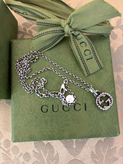 925 sterling silver Gucci interlocking necklace, 10 in