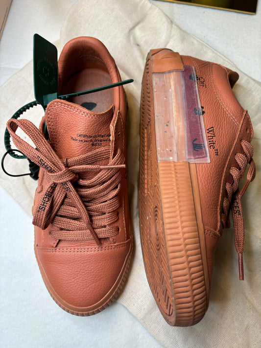 Off-White x Virgil Abloh sneakers in Tan Peach, side profile – size 37, new with tags