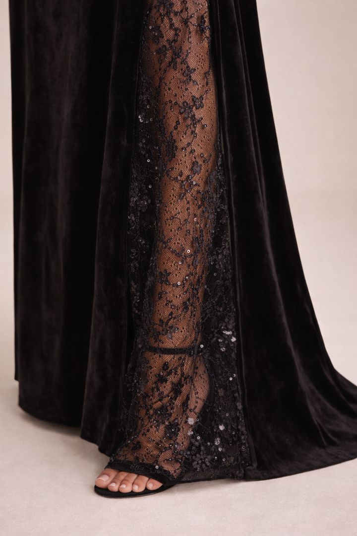 Lulus Black Velvet Halter Mermaid Dress S