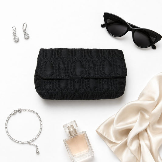 CH Carolina Herrera clutch