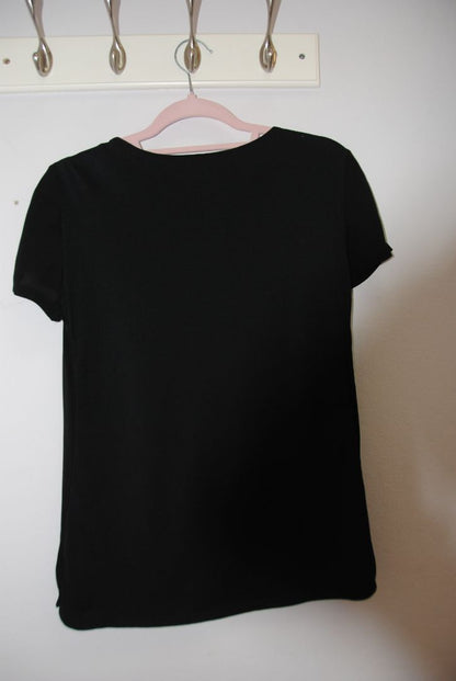 Theory scoop neck shirt