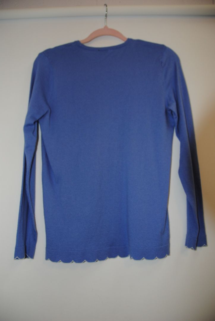 J.Mclaughlin crew neck long sleeve
