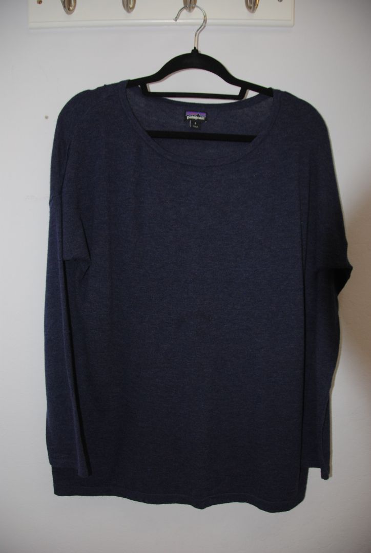 Patagonia long sleeve scoop neck