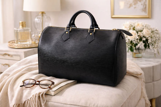 black Louis Vuitton Epi speedy 40
