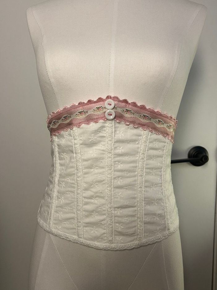 eyelet underbust corset w/ pink deco ribbon
