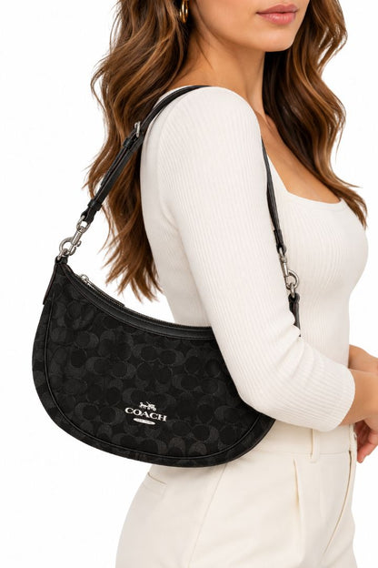 Coach crescent hobo