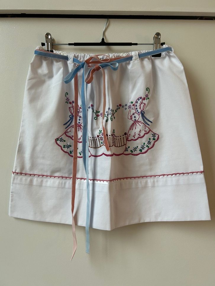 Vntage embroidered cotton pillow case skirt with velvet ribbon